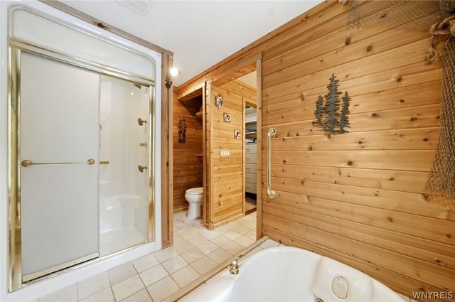 35 Lancelot Court, Amherst, NY 14068