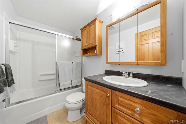 35 Lancelot Court, Amherst, NY 14068