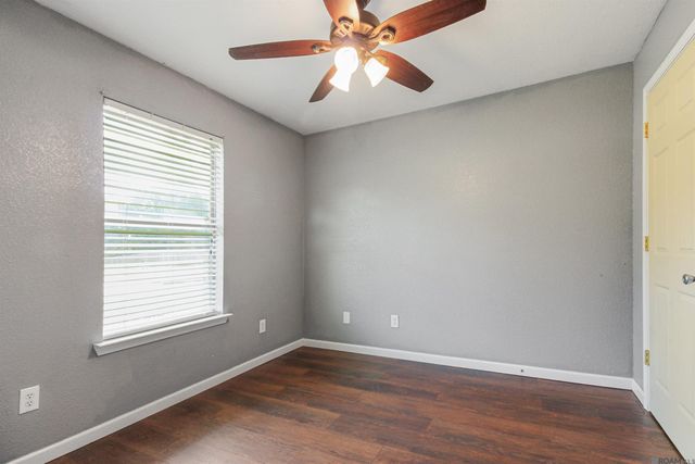 12837 Mulberry Dr, Denham Springs, LA 70726