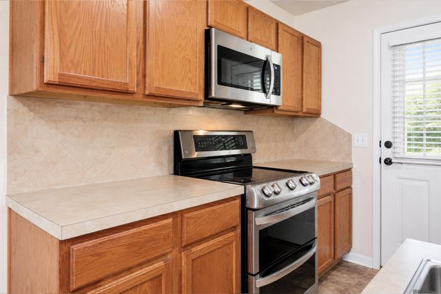 12837 Mulberry Dr, Denham Springs, LA 70726