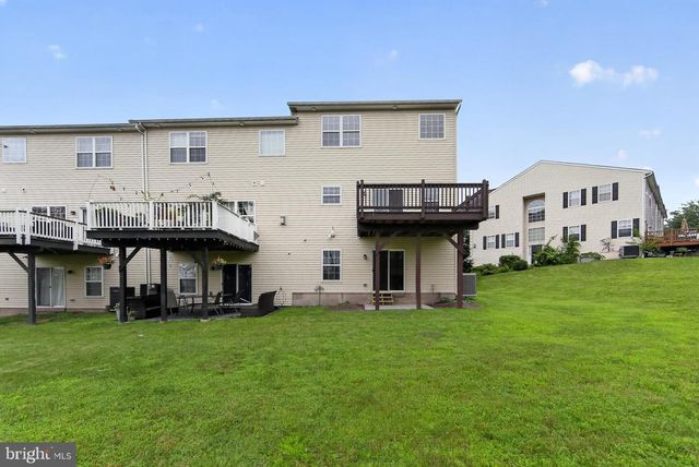 168 STONE HILL DR DR, Pottstown, PA 19464