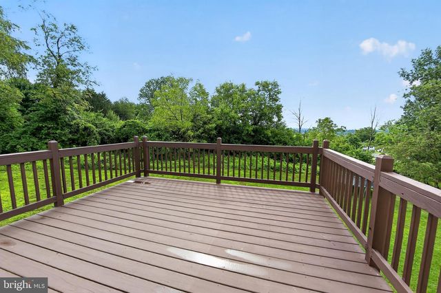 168 STONE HILL DR DR, Pottstown, PA 19464