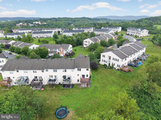 168 STONE HILL DR DR, Pottstown, PA 19464