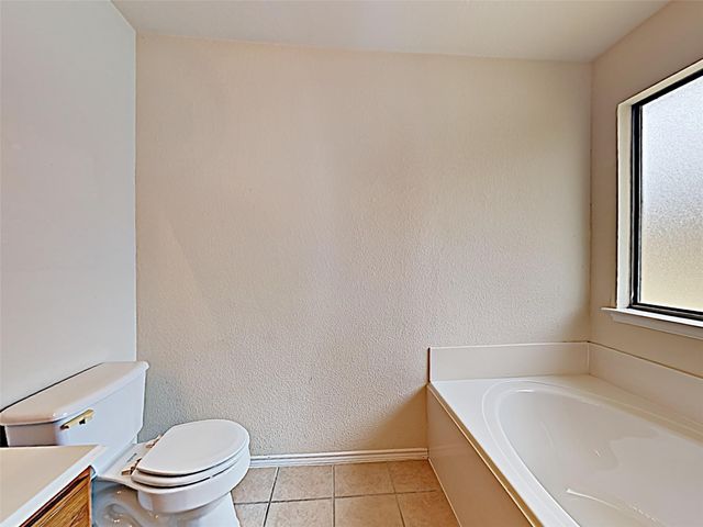 5117 Meridian Lane, Fort Worth, TX 76244