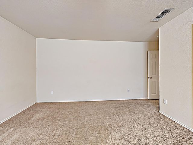 5117 Meridian Lane, Fort Worth, TX 76244