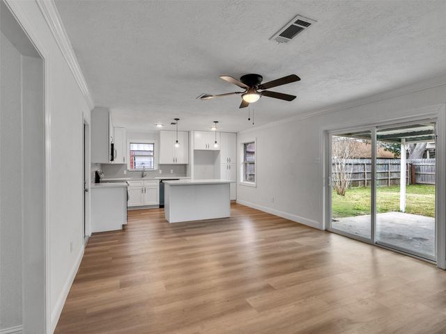 501 Arbor Drive, Deer Park, TX 77536