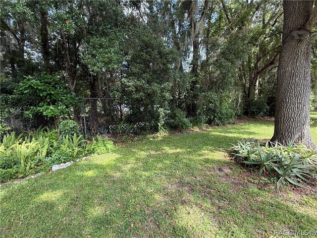 517 Whispering Pines Boulevard, Inverness, FL 34453