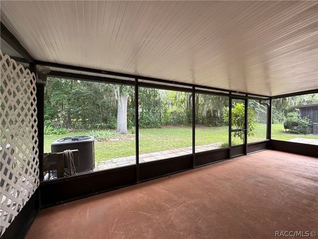 517 Whispering Pines Boulevard, Inverness, FL 34453