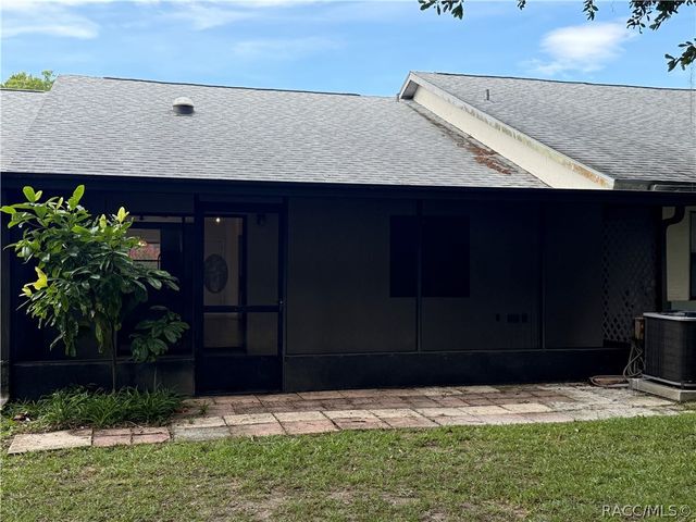 517 Whispering Pines Boulevard, Inverness, FL 34453