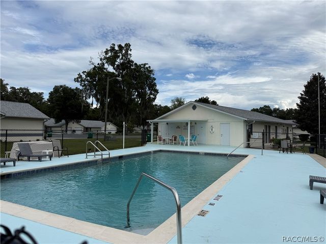 517 Whispering Pines Boulevard, Inverness, FL 34453