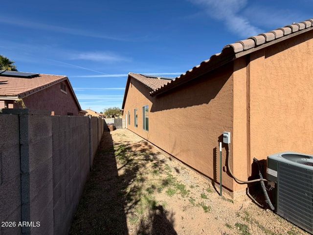 46157 W HOLLY Drive, Maricopa, AZ 85139