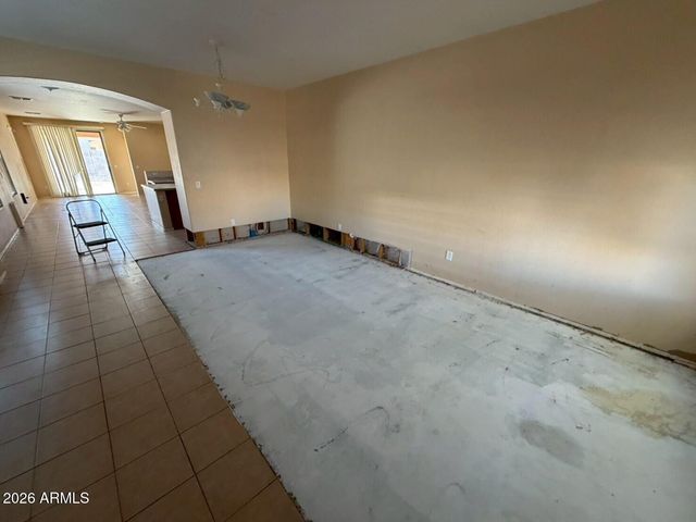 46157 W HOLLY Drive, Maricopa, AZ 85139