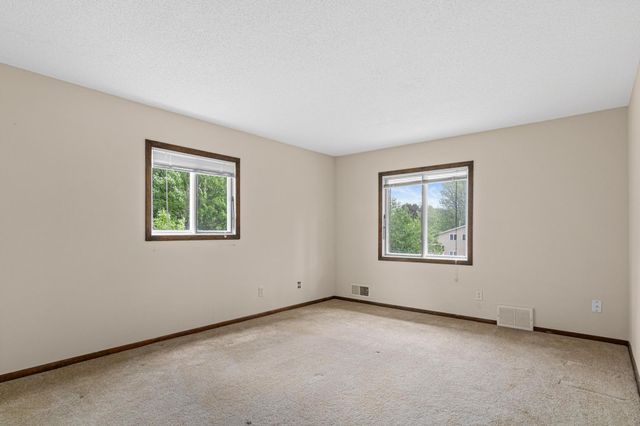 8757 75th Street S, Cottage Grove, MN 55016