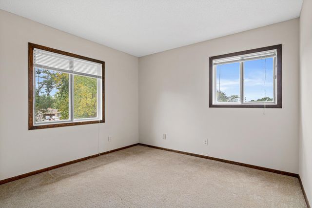 8757 75th Street S, Cottage Grove, MN 55016