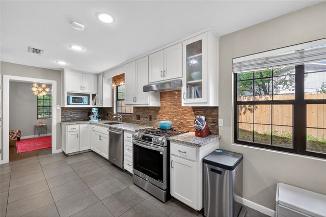 4121 Bilglade Road, Fort Worth, TX 76109