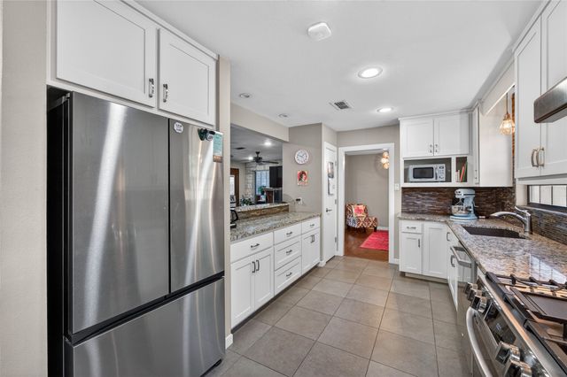 4121 Bilglade Road, Fort Worth, TX 76109