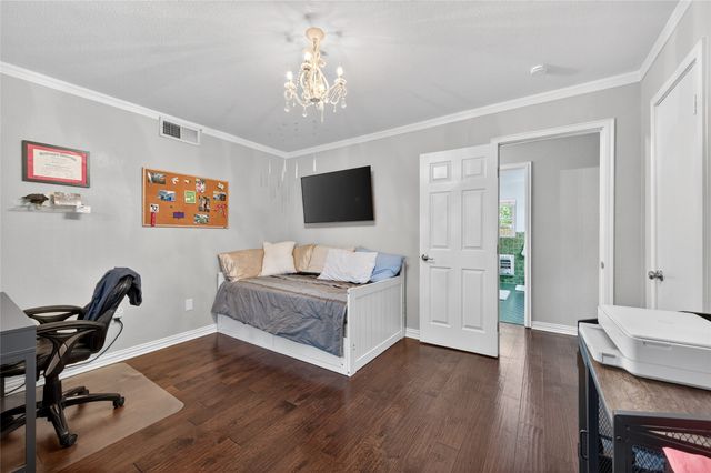 4121 Bilglade Road, Fort Worth, TX 76109