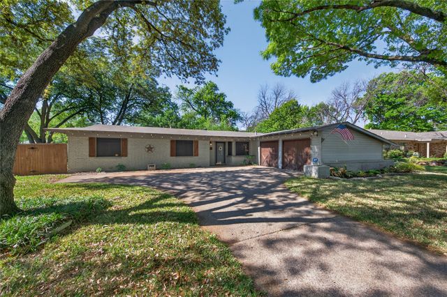 4121 Bilglade Road, Fort Worth, TX 76109