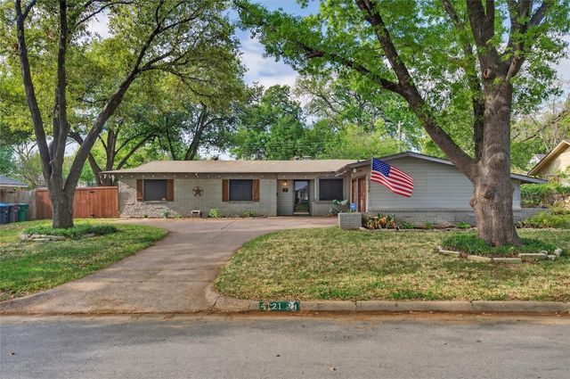 4121 Bilglade Road, Fort Worth, TX 76109