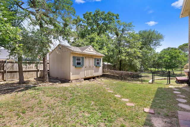 112 McLeod, Cedar Creek, TX 78612