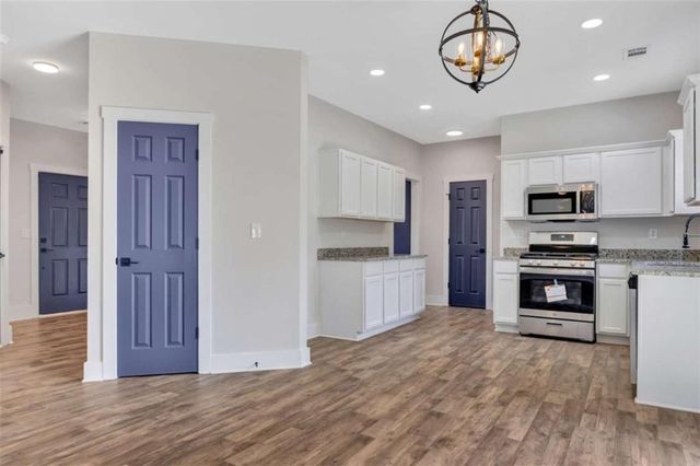 15 Kestrel Circle, Covington, GA 30014