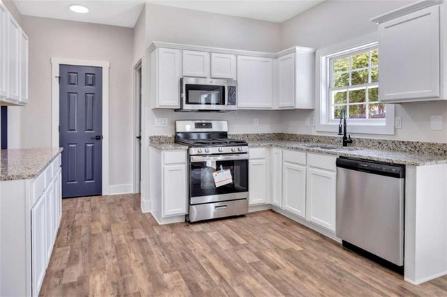 15 Kestrel Circle, Covington, GA 30014