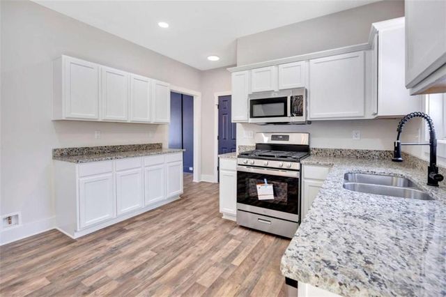 15 Kestrel Circle, Covington, GA 30014