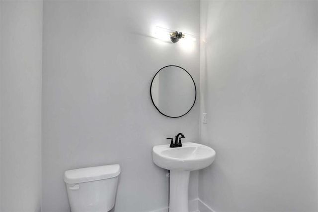 15 Kestrel Circle, Covington, GA 30014
