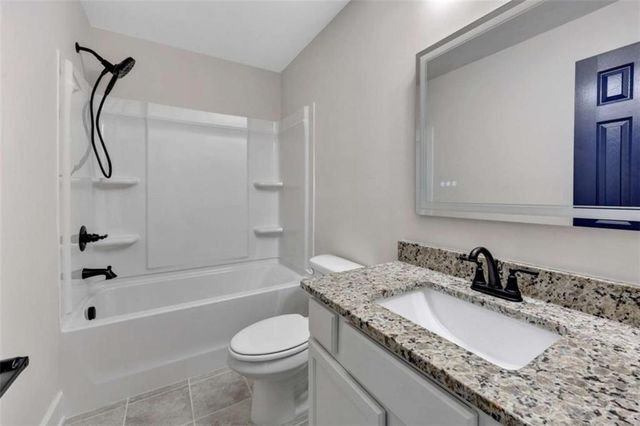 15 Kestrel Circle, Covington, GA 30014