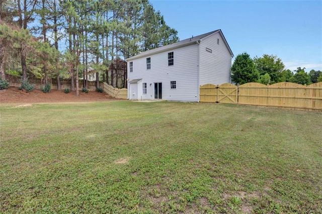 15 Kestrel Circle, Covington, GA 30014