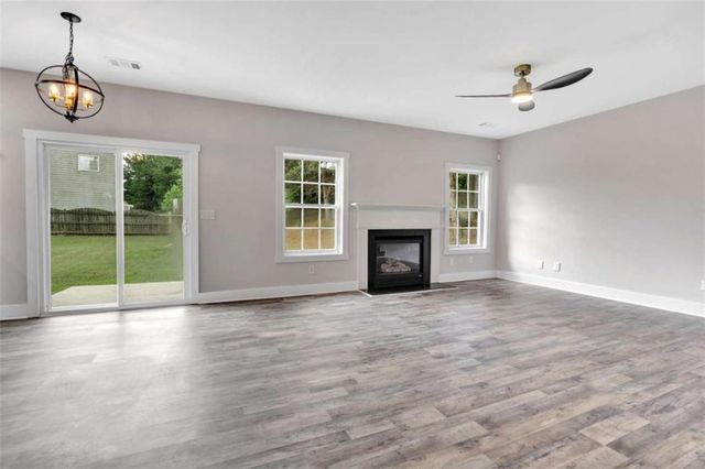 15 Kestrel Circle, Covington, GA 30014