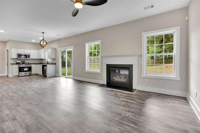 15 Kestrel Circle, Covington, GA 30014