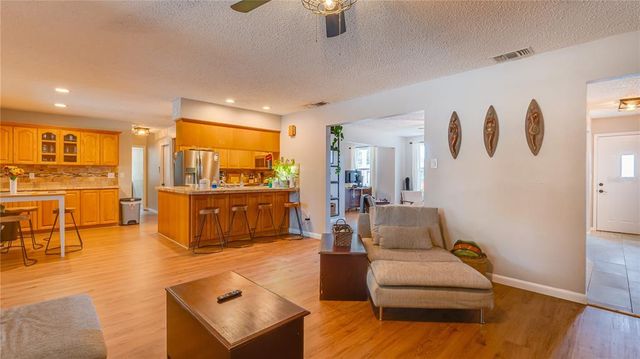 7711 132ND WAY, Seminole, FL 33776