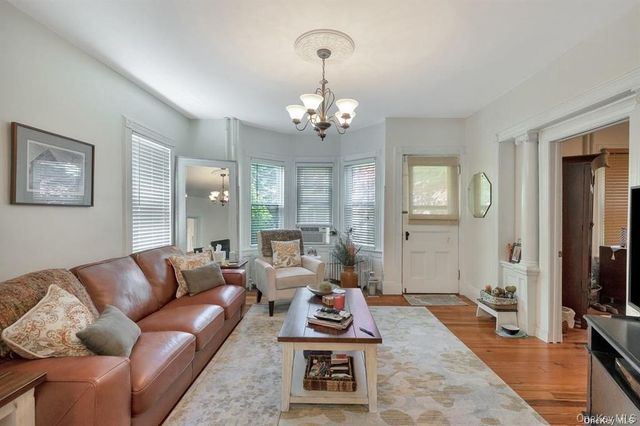 26 Burtis Avenue, Oyster Bay, NY 11771