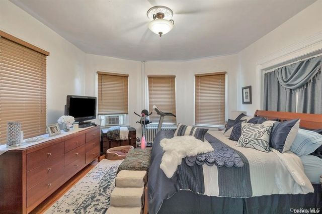 26 Burtis Avenue, Oyster Bay, NY 11771