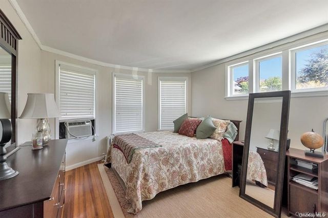 26 Burtis Avenue, Oyster Bay, NY 11771