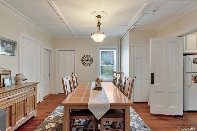 26 Burtis Avenue, Oyster Bay, NY 11771