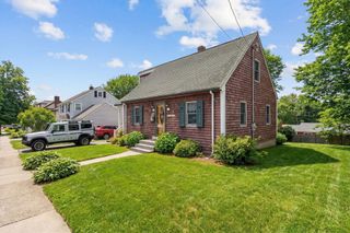 187 Laurel St, Melrose, MA 02176