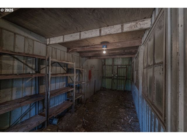 2225 MOLALLA Rd, Woodburn, OR 97071