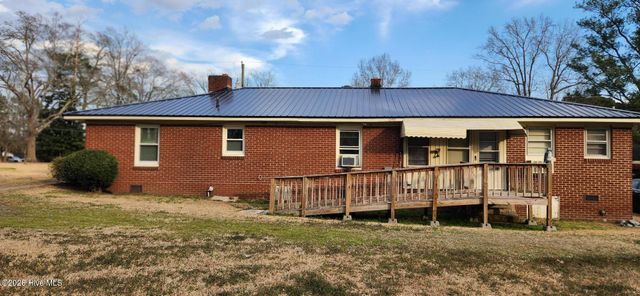 305 N 2nd Street, Macclesfield, NC 27852