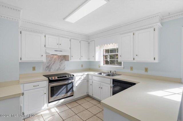 118 Spanish Moss Drive, Clinton, MS 39056