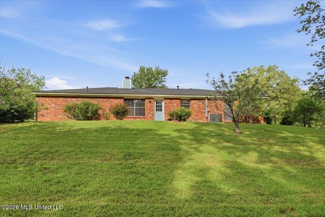 118 Spanish Moss Drive, Clinton, MS 39056