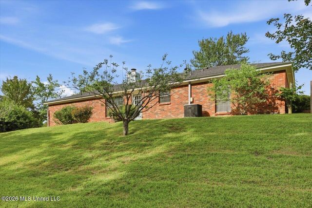 118 Spanish Moss Drive, Clinton, MS 39056