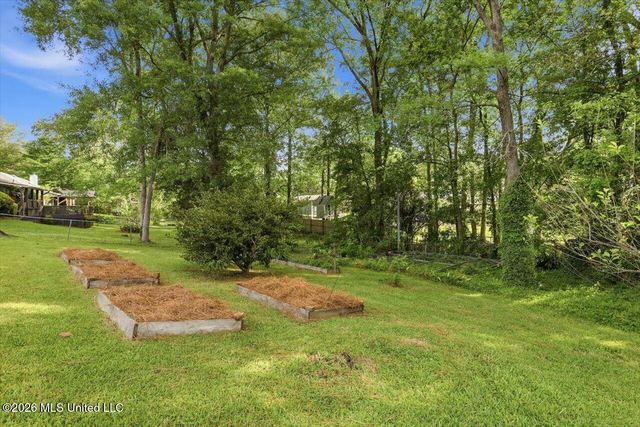 118 Spanish Moss Drive, Clinton, MS 39056