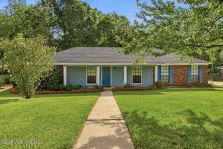 118 Spanish Moss Drive, Clinton, MS 39056