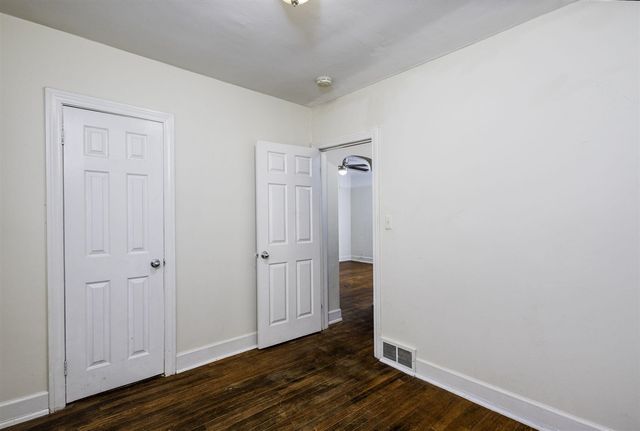 1234 E Elza Avenue, Hazel Park, MI 48030