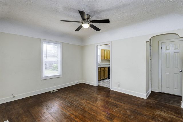 1234 E Elza Avenue, Hazel Park, MI 48030