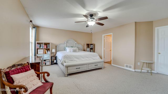 4320 Willowview Blvd, Louisville, KY 40299