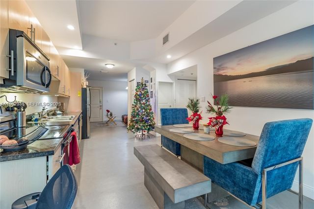 111 E Flagler St 303, Miami, FL 33131