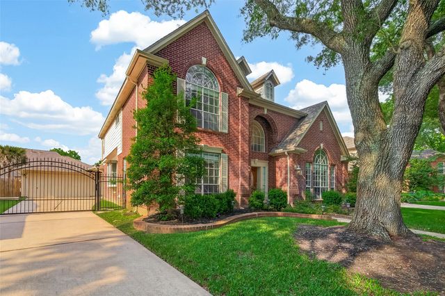 6631 Alicant Drive, Sugar Land, TX 77479